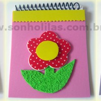 Bloquinho com Flores de EVA