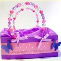 Cesta decorada com cristais