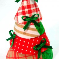 Mini árvore de Natal de tecido