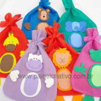 Sacolinha com bichinhos de e.v.a