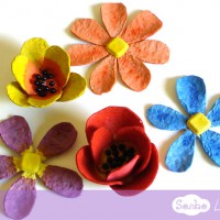 Flores feitas com caixa de ovos