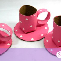 Lembrancinha: Xícaras com rolos de papelão